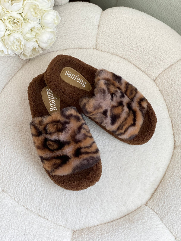 بابوج نمري فرو بني وبيج 👀