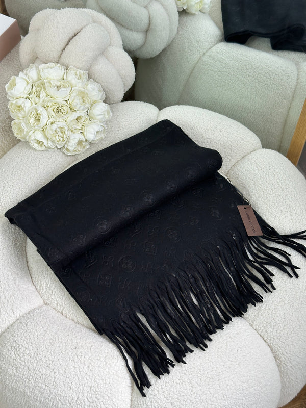 سكارف LV وجهين اسود 🖤