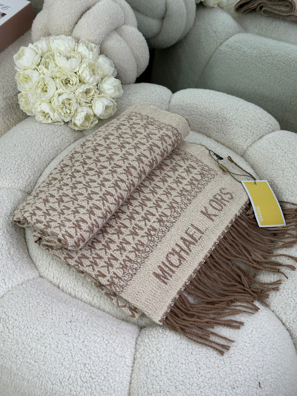 سكارف مايكل كورس وجه واحد ابيض وبني🤍