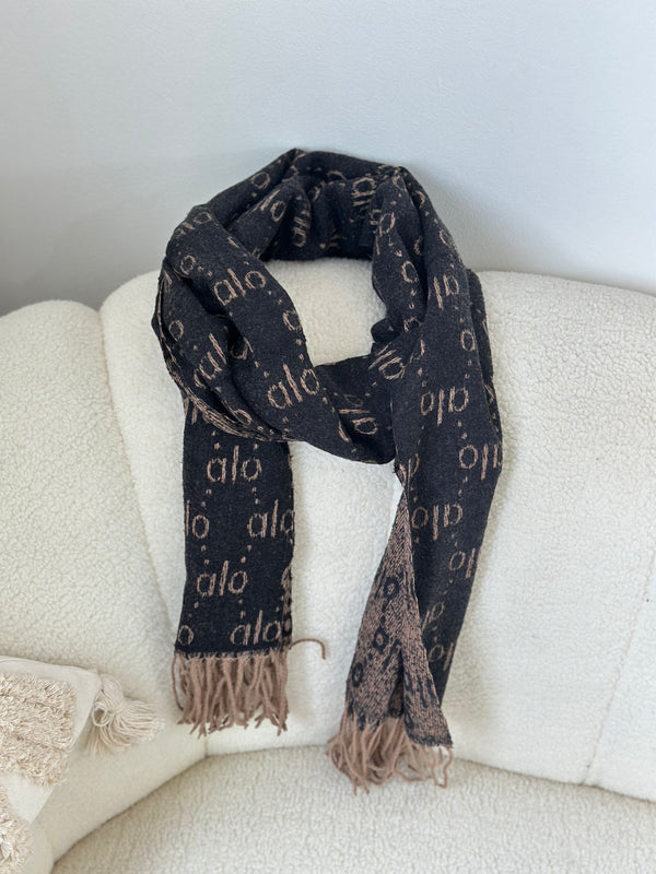 سكارف alo اسود لوجو بيج