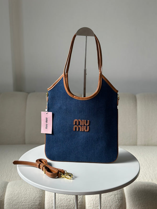 حقيبة ميو ميو مع حزام قاعدة 29 سم