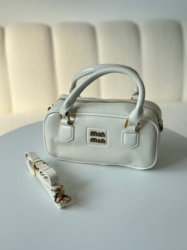 حقيبة بديل ميو ميو مع قشط قاعدة 22 سم 🤍