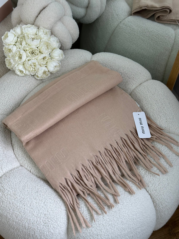 سكارف ميو ميو لون بيج