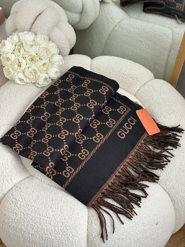 سكارف  جوتشي وجهين اسود وبني