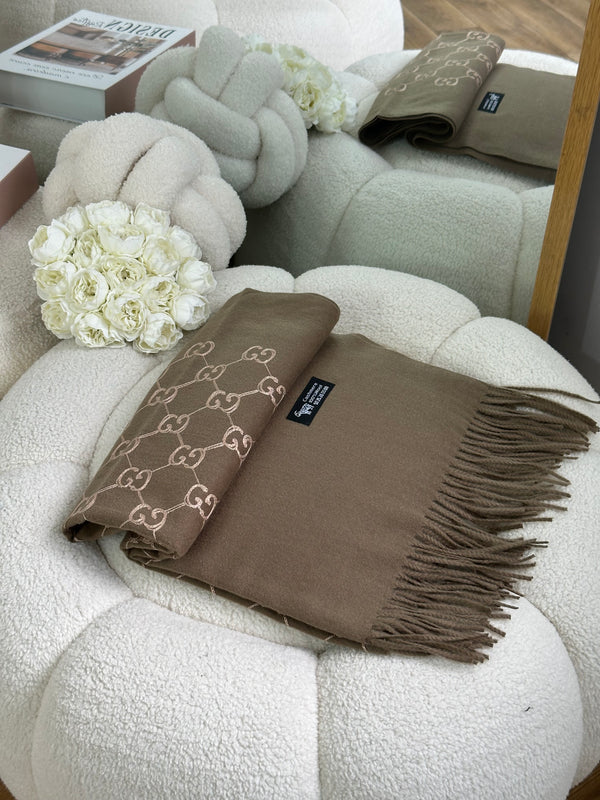 سكارف  جوتشي وجه واحد زيتي وبني🧡