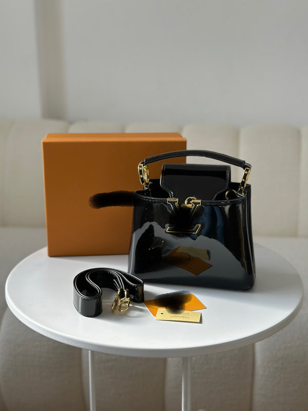 حقيبة lv قاعدة 21سم مع حزام وعلبة 🖤