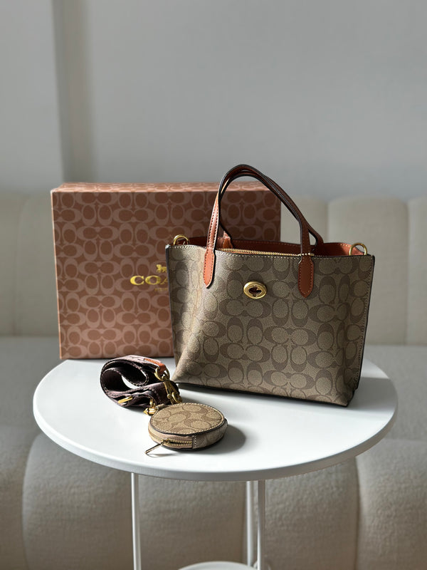 حقيبة كوتش قاعدة 25سم مع حزام وجزدان وعلبة 🧡