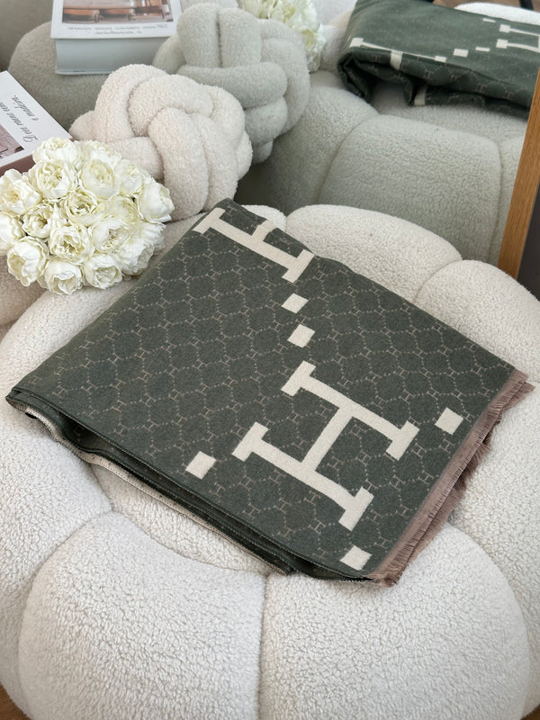 سكارف هيرميز وجهين 🩶