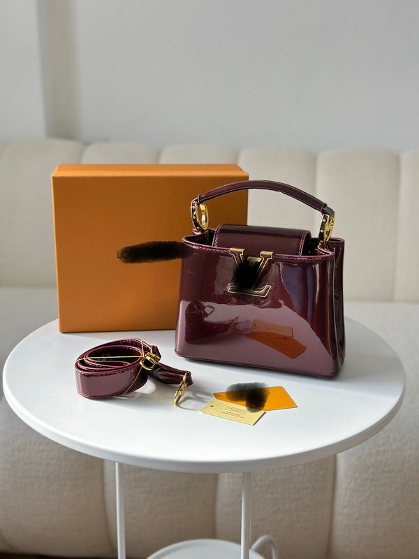 حقيبة lv قاعدة 21سم مع حزام وعلبة ❤️‍🔥