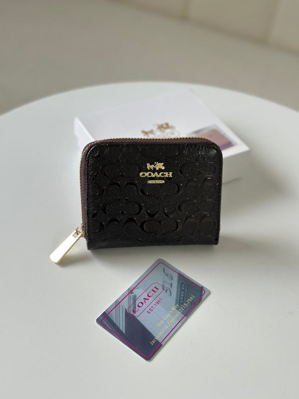 محفظة كوتش لامعه صغيرة بني 🤎