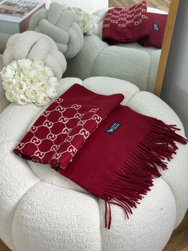 سكارف جوتشي وجه واحد احمر وابيض❤️🤍