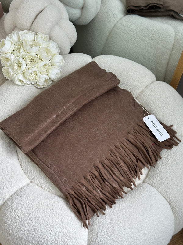 سكارف ميو ميو وجهين بني 🤎