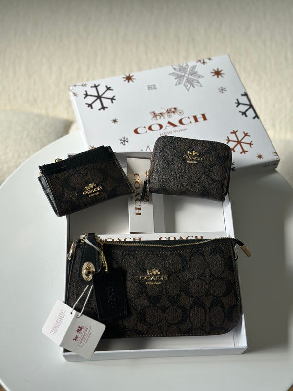 بكج كوتش (حقيبة قاعدة 20سم، محفظة، وكارد هولدر)مع علبة🤎