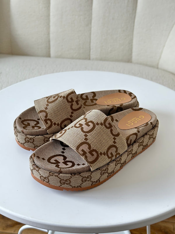 سليبر جوتشي مختوم🪵