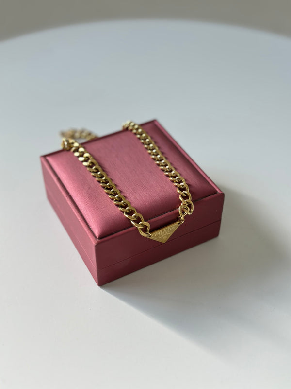 سنسال برادا ذهبي 💛